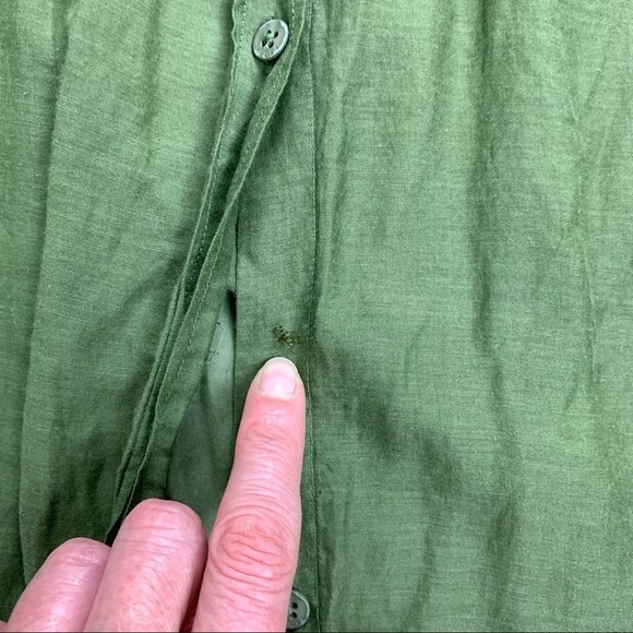 Aritzia -Talula  green sheer silk button down - Picture 5 of 10
